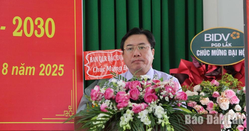 Đồng chí Trần Hữu Thế, Ủy viên Ban Thường vụ Tỉnh ủy, Phó Chủ tịch Thường trực Ủy ban MTTQ Việt Nam tỉnh phát biểu chỉ đạo đại hội.
