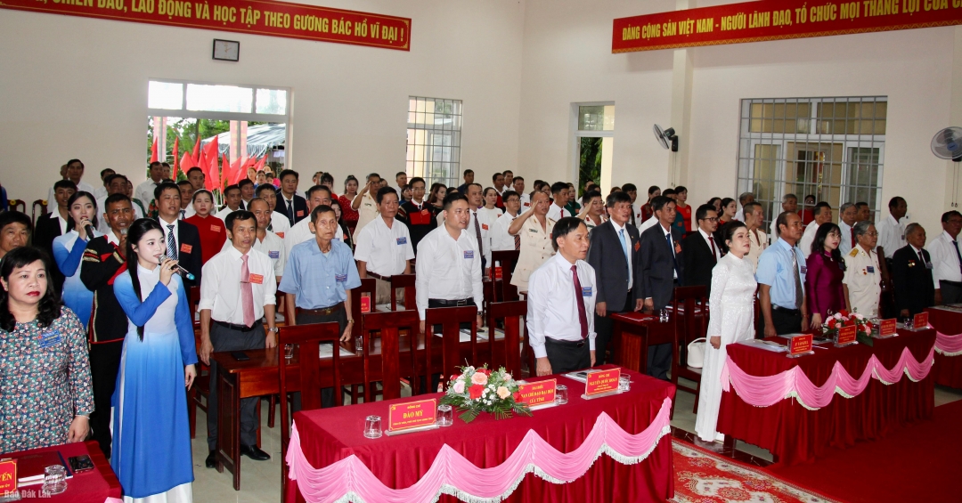 Các đại biểu tham dự đại hội.