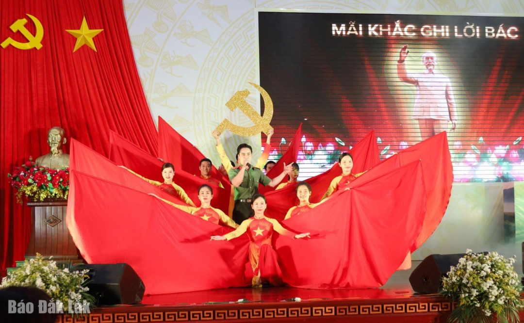 Một tiết mục mục văn nghệ đặc sắc mừng Đảng, Bác Hồ Kính yêu.