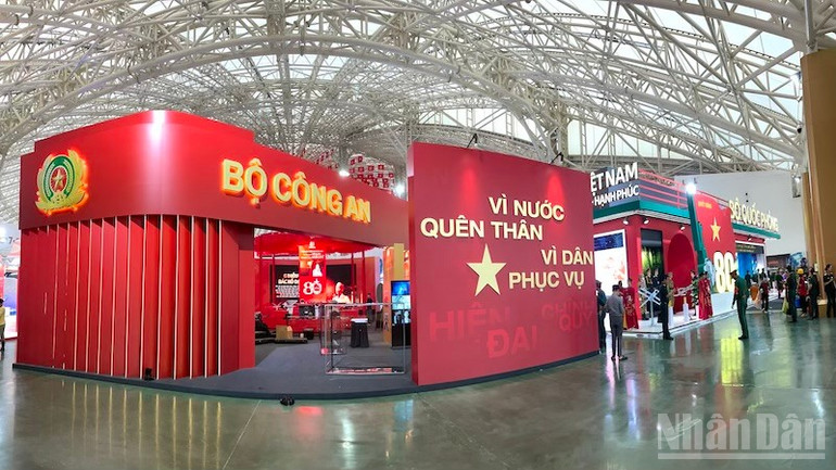 Các không gian trưng bày đã hoàn thiện, sẵn sàng đón khách trong lễ khai mạc.
