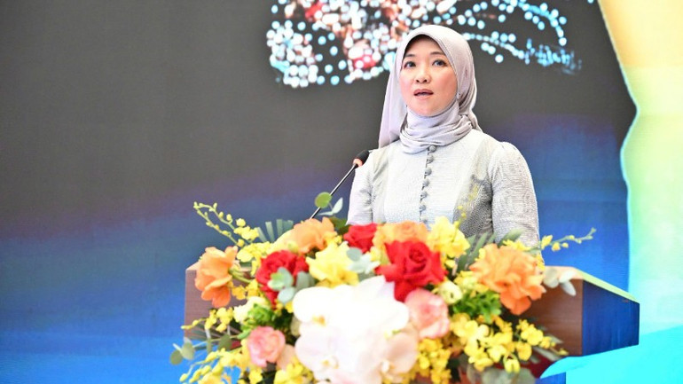 Tổng Thư ký AIPA Siti Rozaimeriyanty Dato Haji Abdul Rahman phát biểu. Ảnh: Thế Anh/Báo Nhân Dân