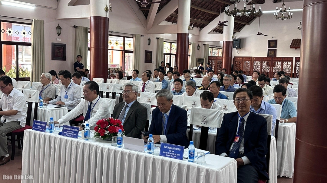 Các đại biểu tham dự đại hội