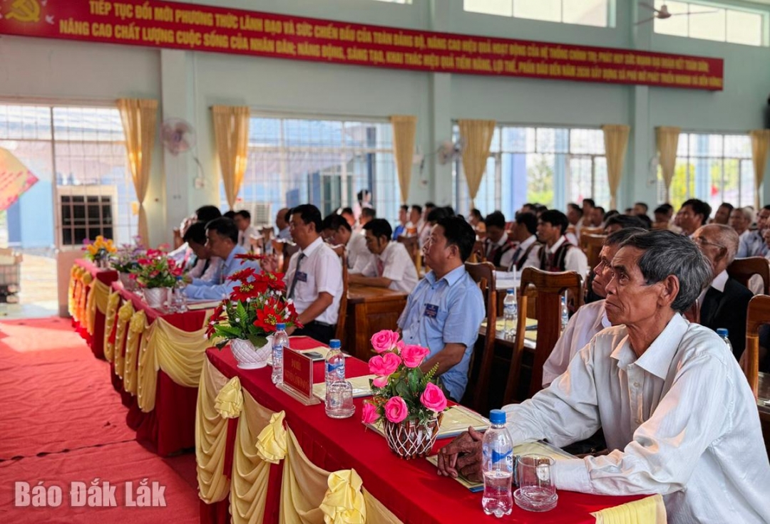 Các đại biểu tham dự đại hội.

