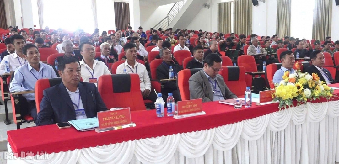 Các đại biểu tham dự hội nghị.