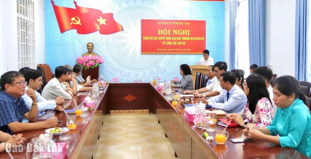 Đại biểu tham dự hội nghị.