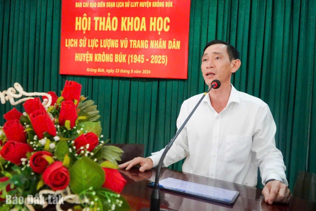 Bí thư Huyện ủy Nguyễn Hải Đông phát biểu tại Hội thảo khoa học.