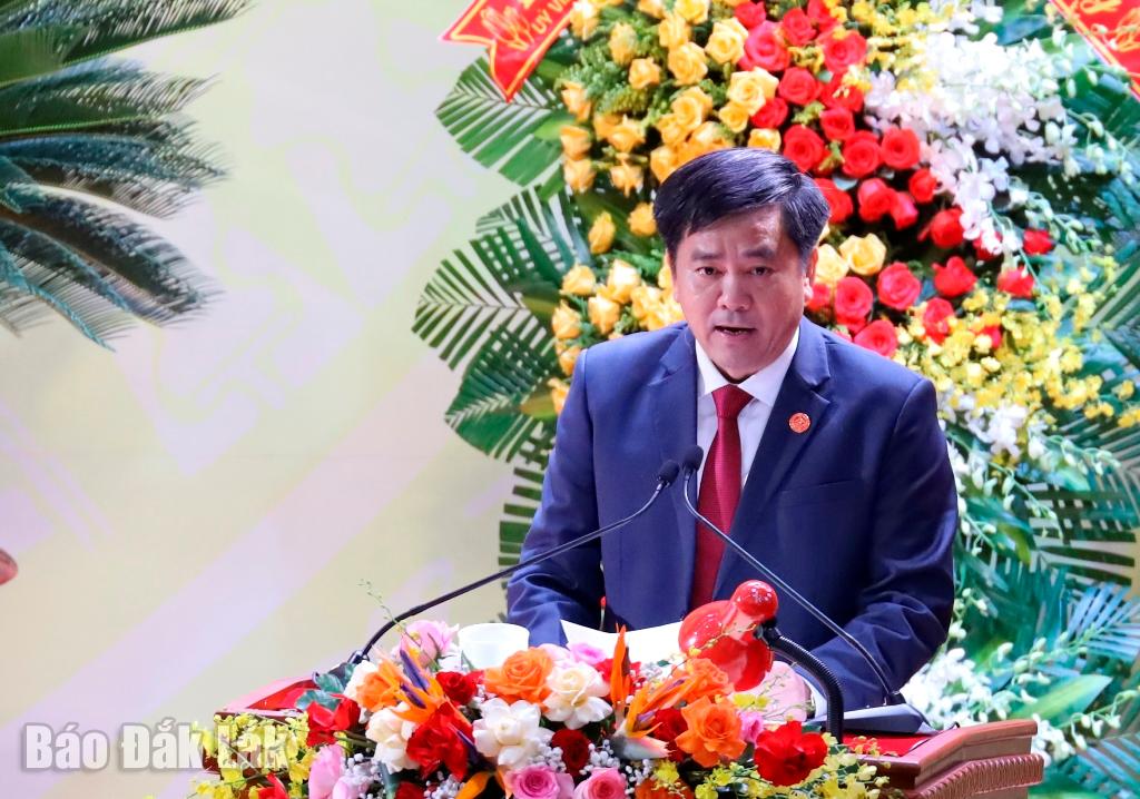 Tỉnh ủy viên, Giám đốc Sở Nông nghiệp và Môi trường Nguyễn Minh Huấn. 