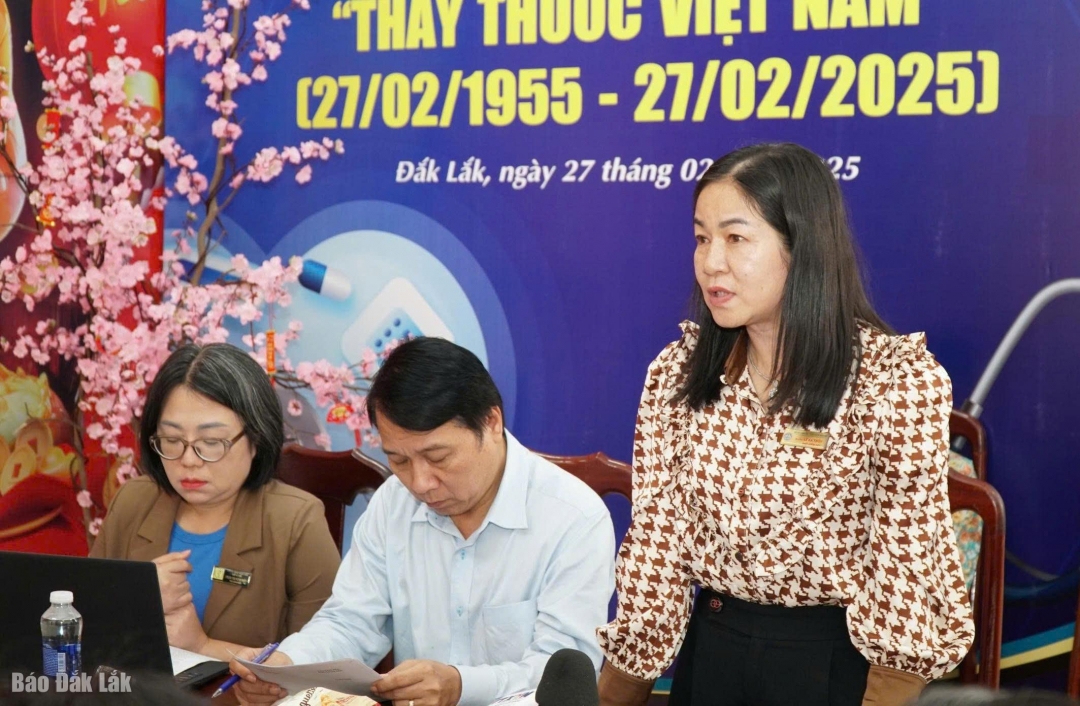 Phó Giám đốc Bệnh viện Đa khoa vùng Tây Nguyên Lê Ka Thủy thông tin vụ việc tại Họp báo