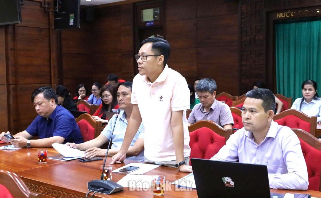 Đại diện Báo Thanh tra các phương án nhằm đảm bảo vệ sinh an toàn thực phẩm cho các bếp ăn ở trường học