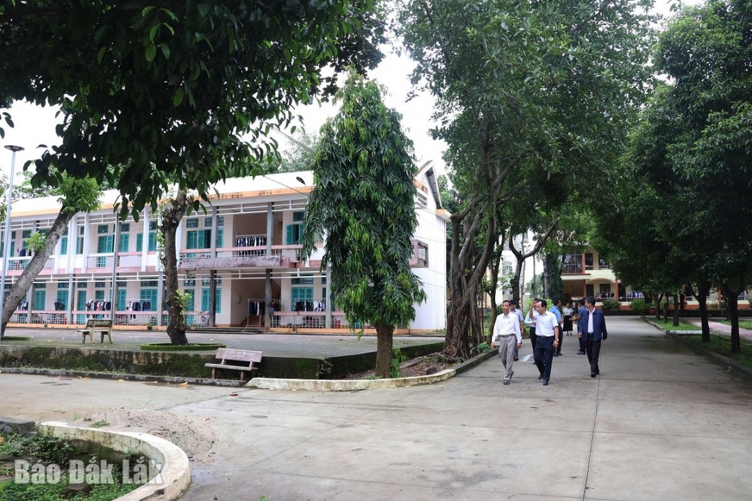 Đoàn khảo sát khảo sát thực tế