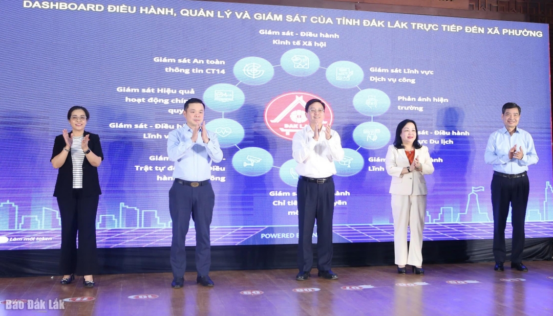 Lãnh đạo tỉnh Đắk Lắk tổ chức ra mắt các ứng dụng số phục vụ chính quyền địa phương 2 cấp và người dân