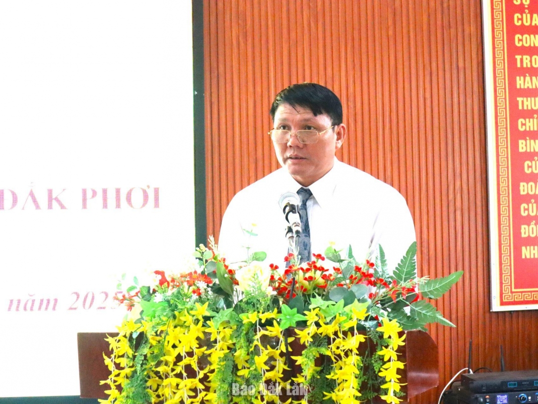 Chủ tịch UBND Đắk Phơi Nguyễn Xuân Nam phát biểu khai mạc hội nghị.