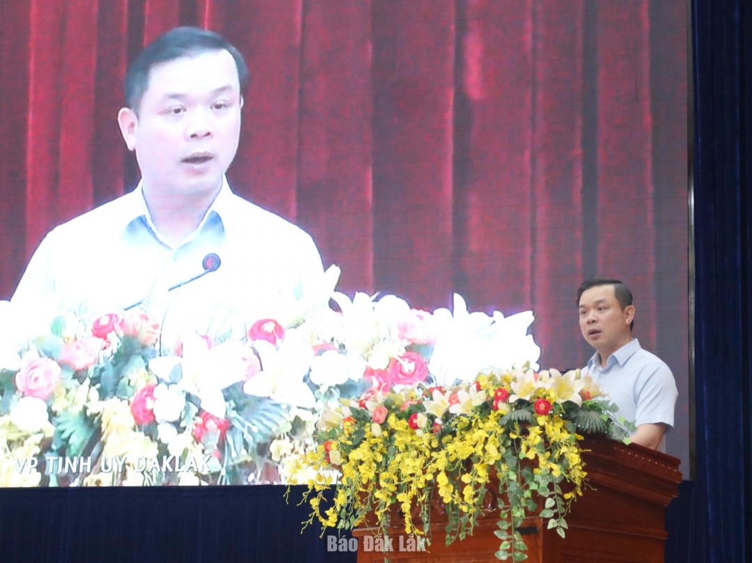 Đỗ Hữu Huy, Phó Bí thư Tỉnh ủy, Phó Bí thư Tỉnh ủy, Phó Trưởng Ban Thường trực Ban Chỉ đạo về phát triển khoa học, công nghệ, đổi mới sáng tạo và chuyển đổi số tỉnh Đắk Lắk phát biểu.