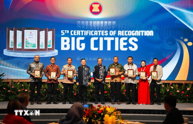 Thành phố Hải Phòng được vinh danh tại Lễ trao Chứng nhận công nhận (COR) lần thứ 5. Ảnh: TTXVN
