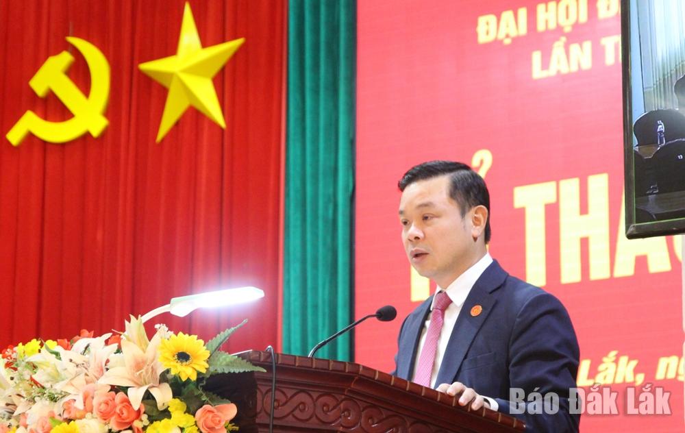 Phó Bí thư Tỉnh ủy Đỗ Hữu Huy phát biểu tại phiên thảo luận.