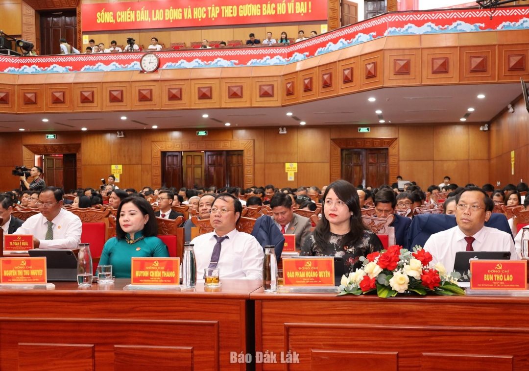 Các đại biểu dự phiên trù bị đại hội.