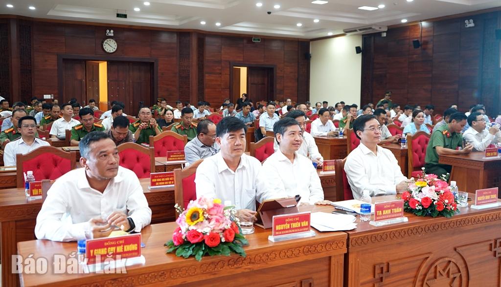Đại biểu tham dự hội nghị
