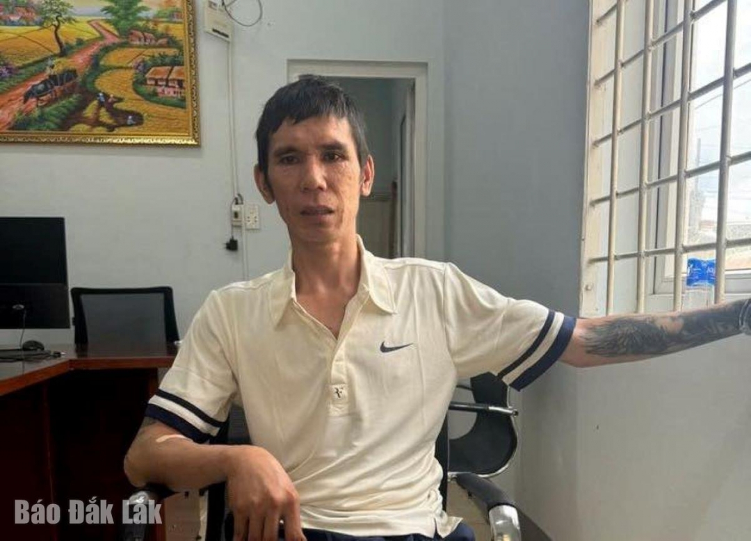 đối tượng Nguyễn Nam Đại Thuận  tại cơ quan  Công an.
