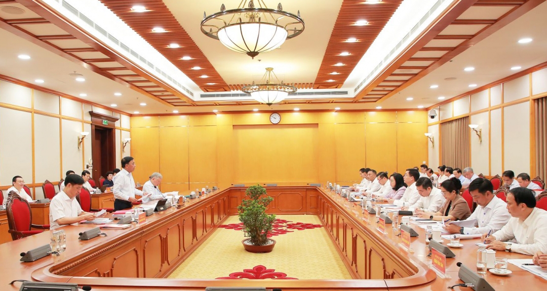 Tổ công tác số 4 của Bộ Chính trị, Ban Bí thư do Thường trực Ban Bí thư Trần Cẩm Tú chủ trì làm việc với Ban Thường vụ Tỉnh ủy Đắk Lắk về công tác chuẩn bị Đại hội đại biểu Đảng bộ tỉnh nhiệm kỳ 2025 - 2030 - Ảnh: Báo Nhân Dân