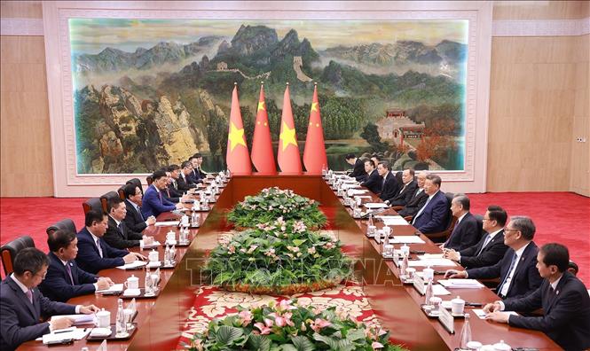 Thủ tướng Phạm Minh Chính hội kiến Tổng Bí thư, Chủ tịch nước Trung Quốc Tập Cận Bình. Ảnh: TTXVN