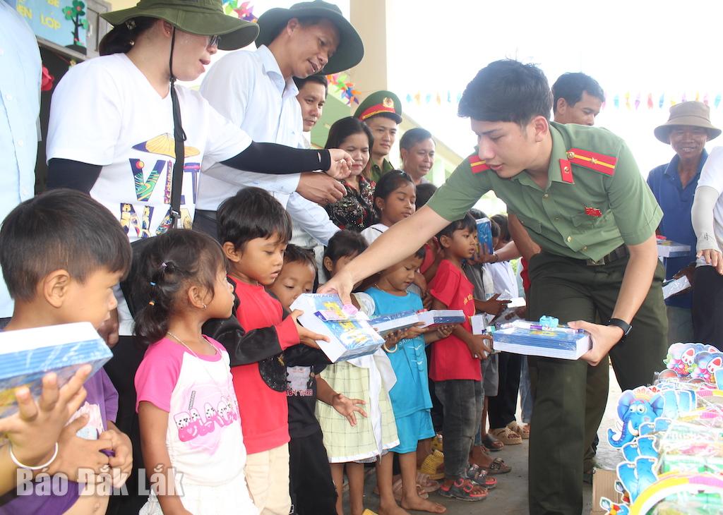 Các đơn vị