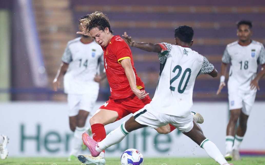 Lê V đóng góp một bàn thắng trong trận ra quân của U23 Việt Nam. Ảnh: VFF
