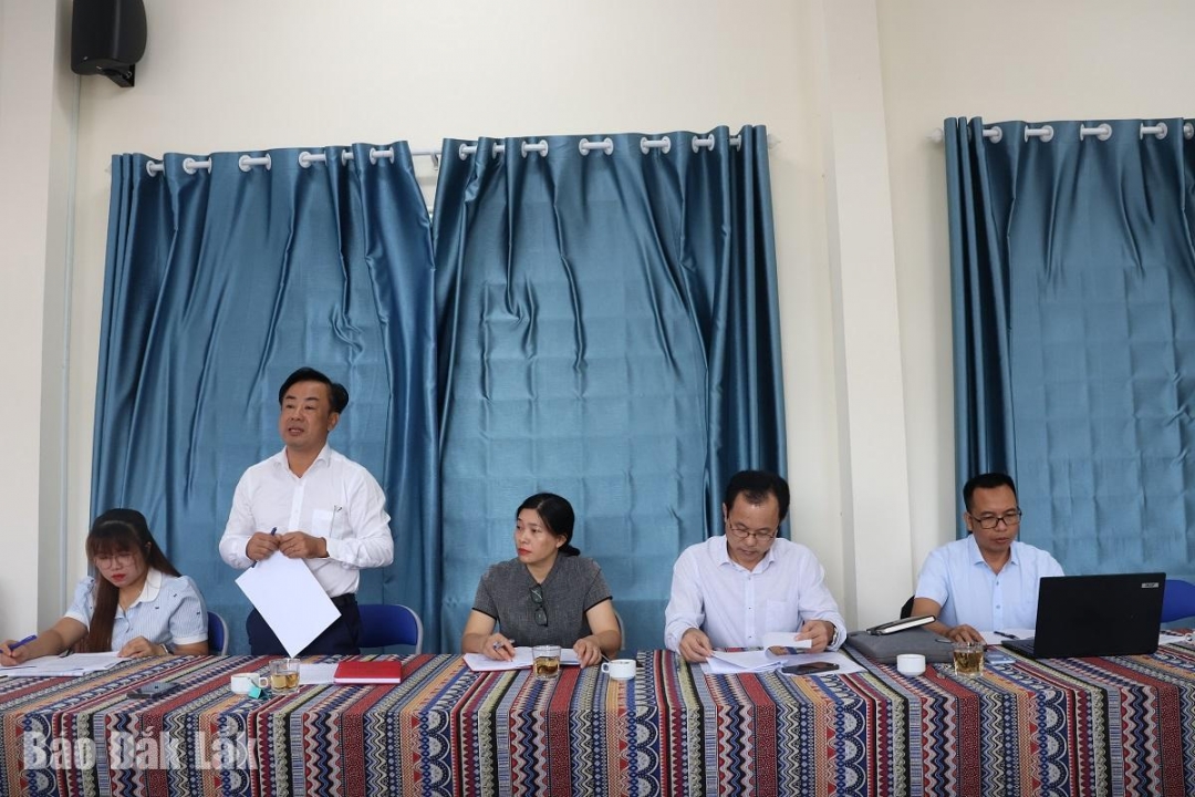 
Thầy Nguyễn Bảo Ngọc, Trường Phổ thông Dân tộc Nội trú (PTDTNT) THPT Đam San