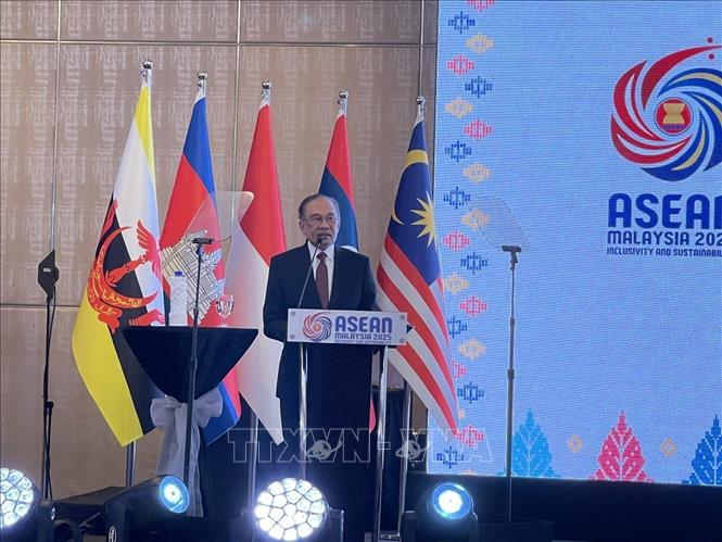 Hội nghị Bộ trưởng ASEAN lần thứ 19 về Tội phạm xuyên quốc gia (AMMTC-19) đã nhất trí sẽ trình 3 Tuyên bố của các nhà lãnh đạo ASEAN tại Hội nghị Cấp cao ASEAN lần thứ 47 vào tháng 10 tới.