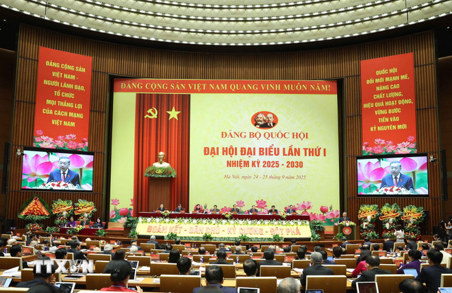 Tổng Bí thư Tô Lâm phát biểu chỉ đạo Đại hội đại biểu Đảng bộ Quốc hội lần thứ nhất. Ảnh: TTXVN