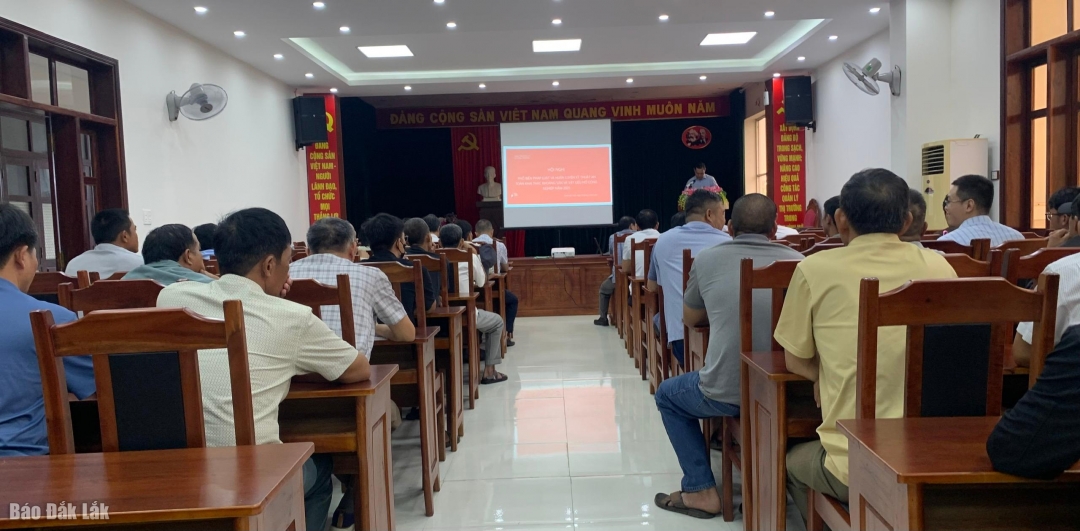 Các đại biểu tham gia hội nghị