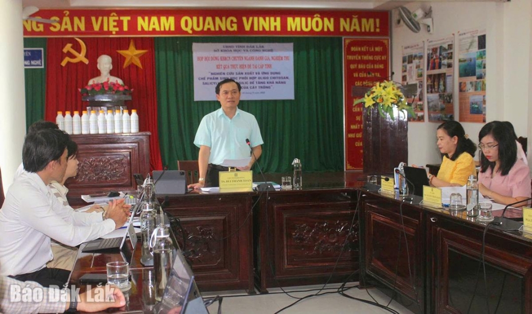 Giám đốc Sở KH-CN Bùi Thanh Toàn phát biểu tại buổi nghiệm thu đề tài.