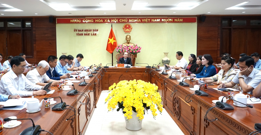 Các đại biểu tham dự buổi gặp mặt tại điểm cầu tại tỉnh Đắk Lắk.