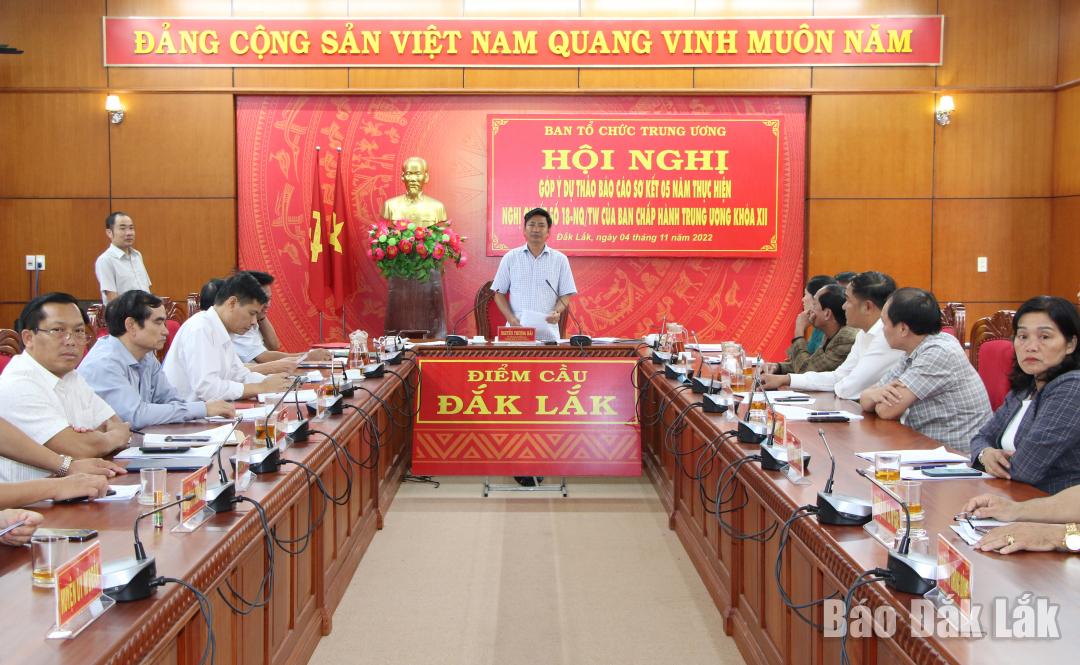 Trưởng Ban Tổ chức Tỉnh ủy Nguyễn Thượng Hải phát biểu tham luận tại điểm cầu tỉnh Đắk Lắk.