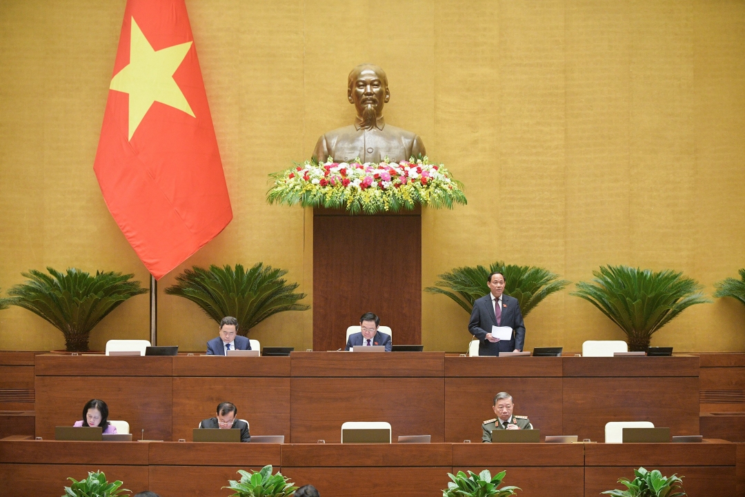 Phó Chủ tịch Quốc hội Trần Quang Phương điều hành nội dung phiên họp. Ảnh: quochoi.vn