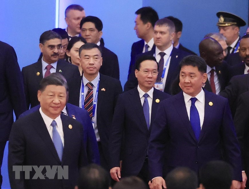 Chủ tịch nước Võ Văn Thưởng, Chủ tịch Trung Quốc Tập Cận Bình và lãnh đạo các nước đến dự Lễ Khai mạc. (Ảnh: Thống Nhất/TTXVN