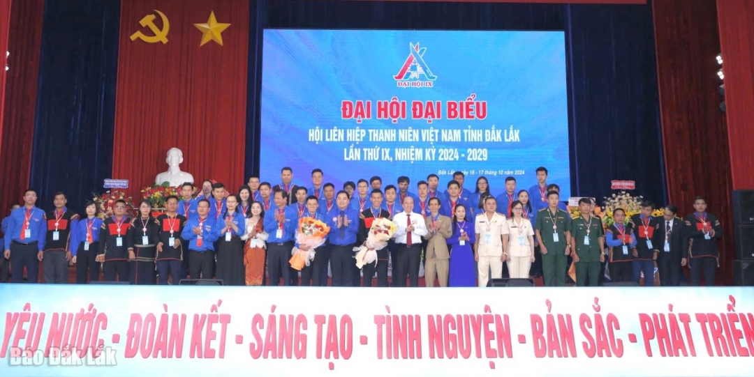 Ủy ban Hội Liên hiệp Thanh niên Việt Nam tỉnh khóa IX, nhiệm kỳ 2024 - 2029 ra mắt đại hội.