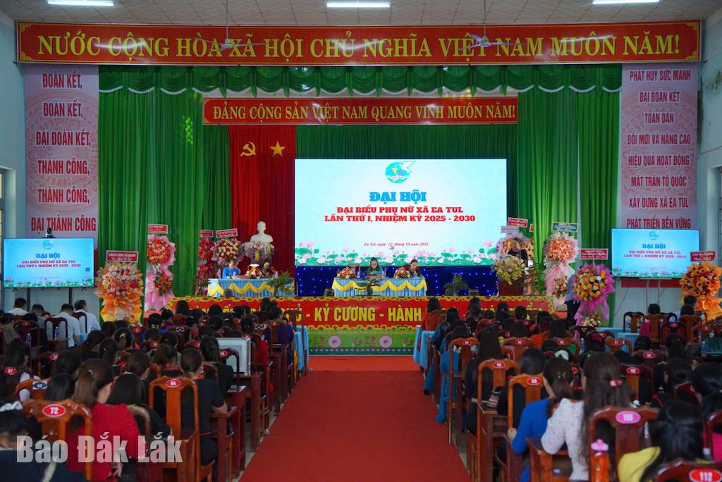 Quang cảnh đại hội