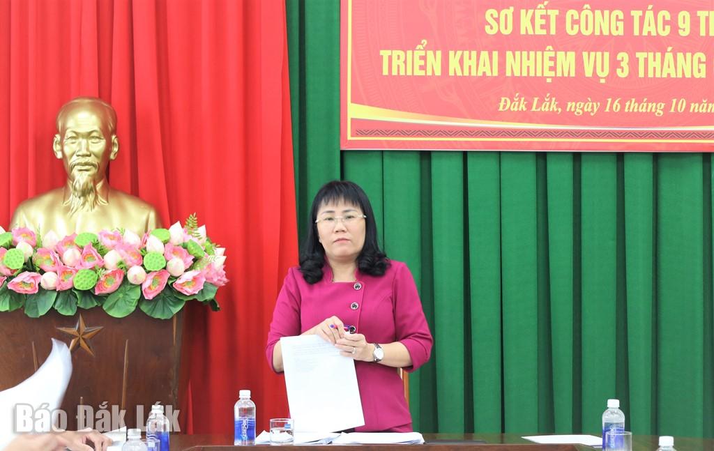 Phó Bí thư Thường trực Đảng ủy, Phó Chủ tịch Thường trực UBND tỉnh Hồ Thị Nguyên Thảo phát biểu tại hội nghị.