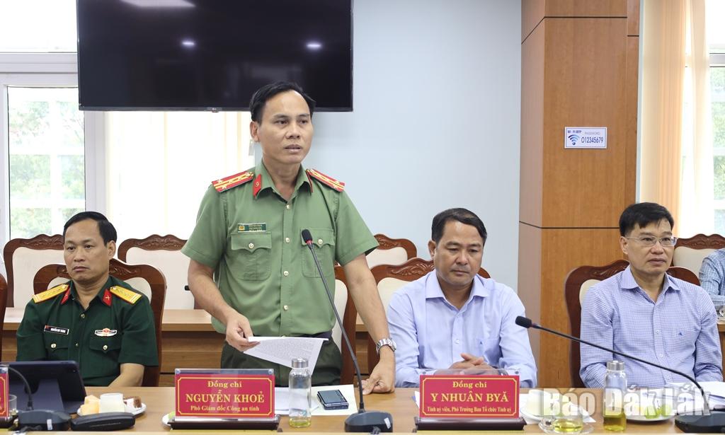 Phó Giám đốc Công an tỉnh Nguyễn Khỏe thông tin về công tác và các giải pháp bảo đảm an ninh trật tự trên địa bàn phường.