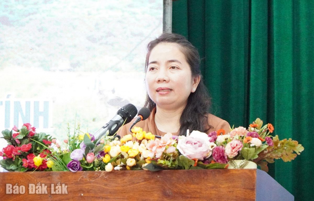 Bà Đặng Thị Thủy, Phó Giám đốc Sở Nông nghiệp và Môi trường tỉnh phát biểu tại hội nghị.