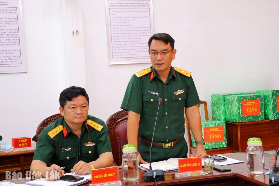 Thượng tá Lê Trung Thành, Giám đốc Công ty Cà phê 15 phát biểu ý kiến.