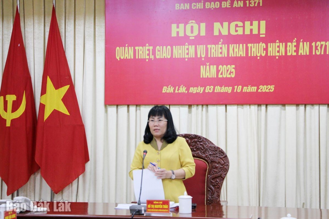 Phó Chủ tịch Thường trực UBND tỉnh Hồ Thị 