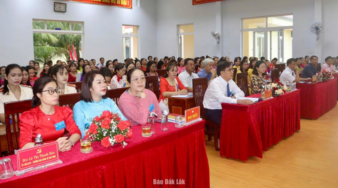 Các đại biểu tham dự đại hội.