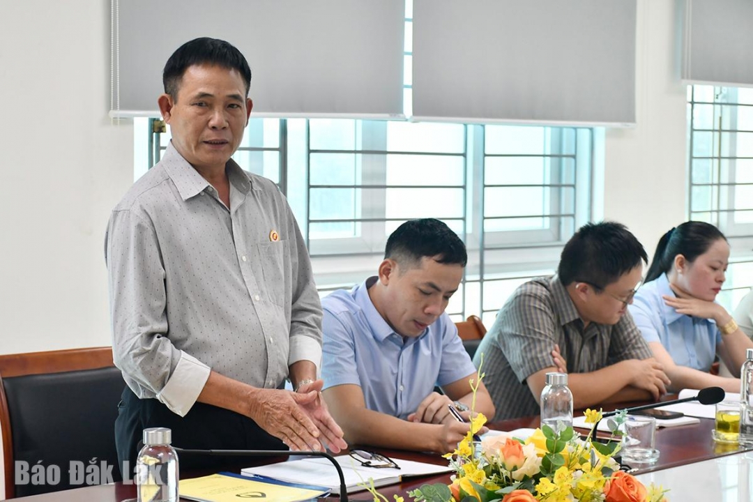 Cán bộ Hội Cựu chiến binh phường Tuy Hòa nêu giải pháp nâng cao hiệu quả quản lý vốn ủy thác.