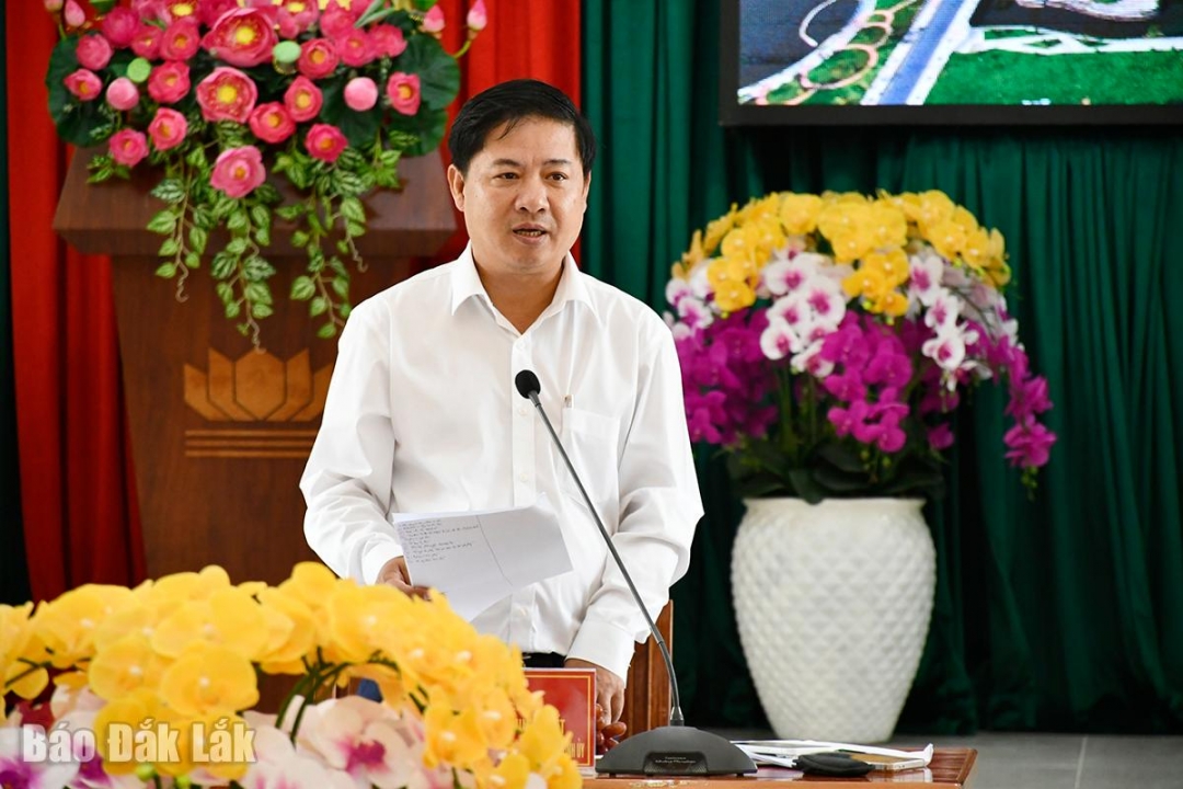 Ủy viên dự khuyết Trung ương Đảng, Bí thư Tỉnh ủy Lương Nguyễn Minh Triết phát biểu tại buổi làm việc.