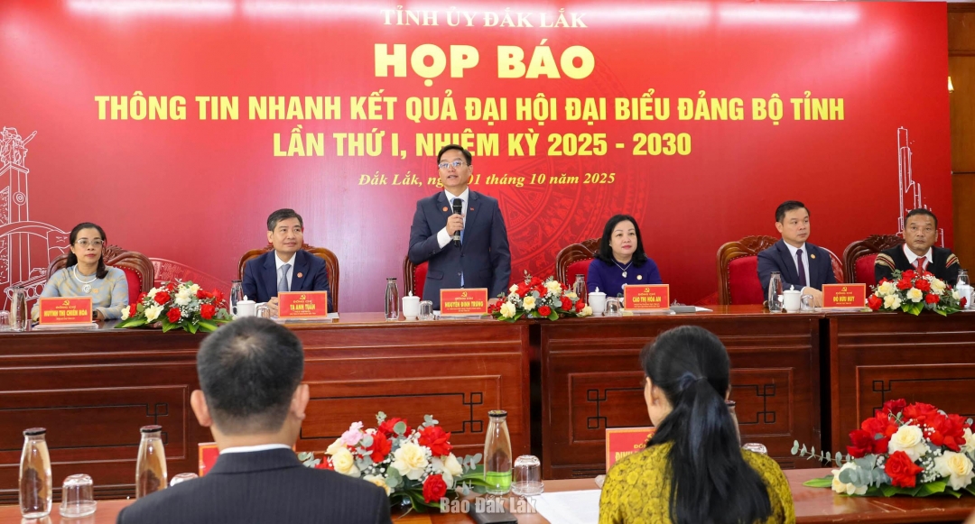 Quang cảnh họp báo. Ảnh: Ngọc Thắng