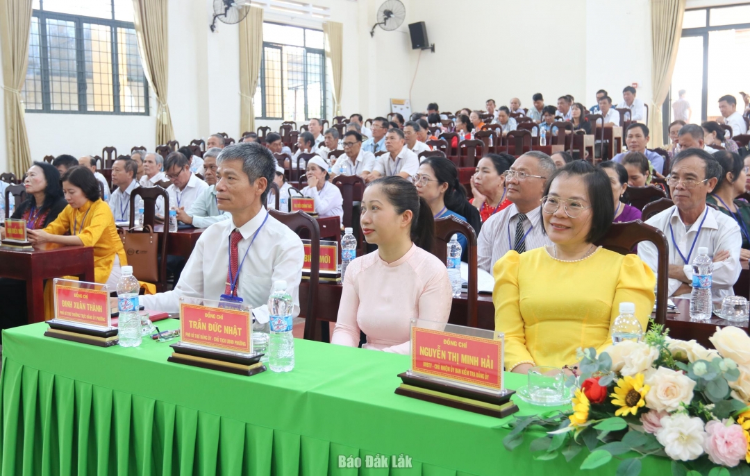 Đại biểu dự đại hội.