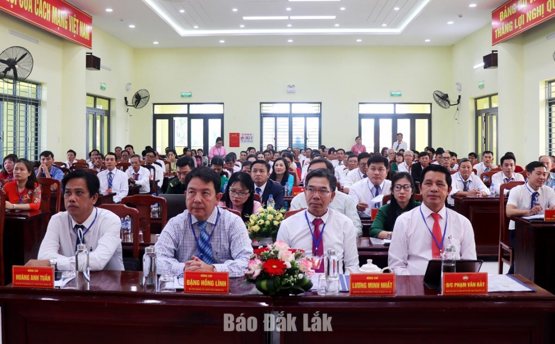 Đại biểu dự đại hội.