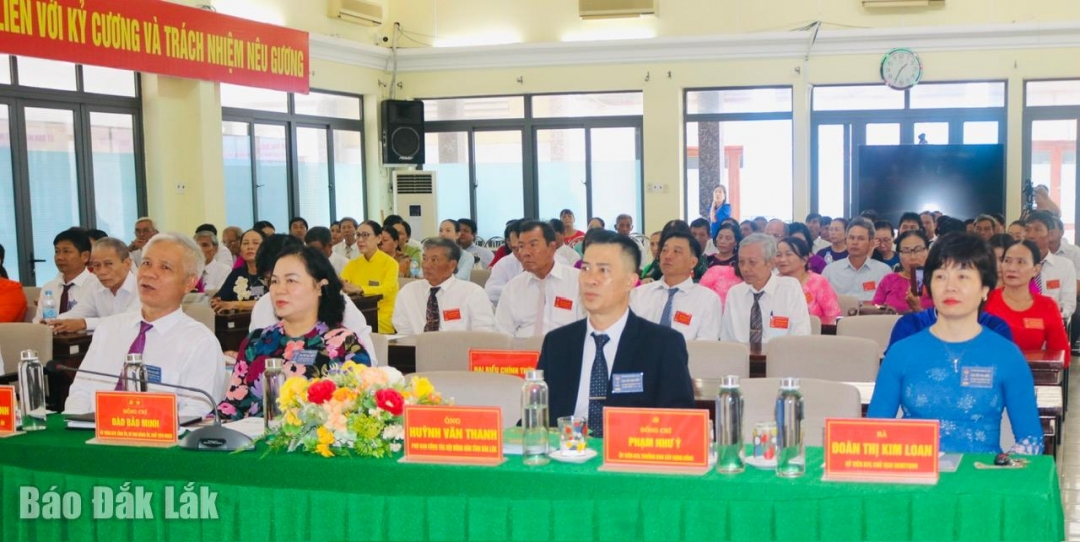 Đại biểu tham dự đại hội.