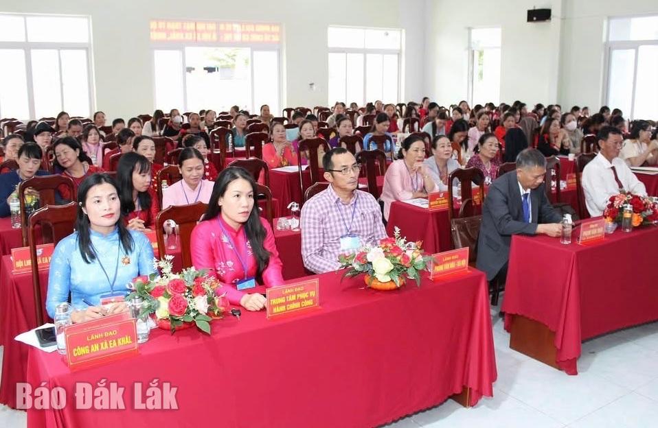 Các đại biểu tham dự đại hội 